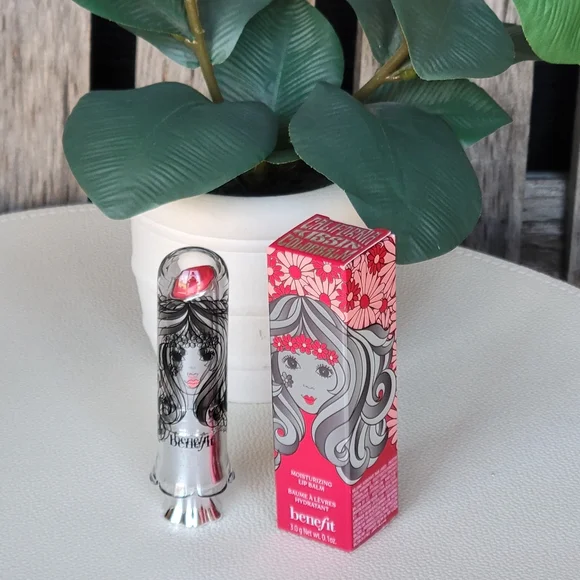 Benefit Fuchsia Lip Balm with Silver Artistic Tube - Picture 7 of 8